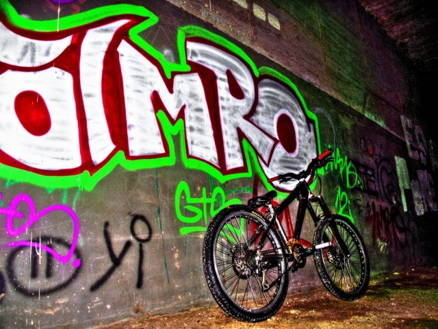 Fotóverseny 2013.1 - Bringák Graffitivel #15